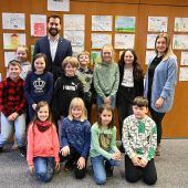 120 Kinder zu Besuch im Rathaus