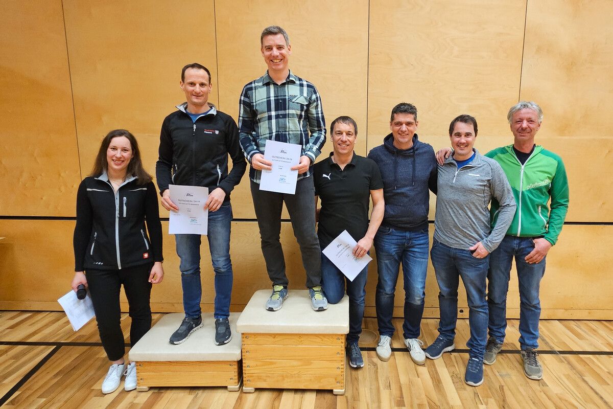 Altersklasse II mit Vereinsmeister Mathias Kofler. alo (2)
