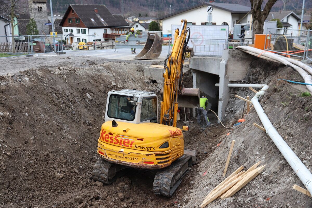 Aufgrund der Arbeiten beim Mühlebach ist die Sonnenbergstraße gesperrt.
