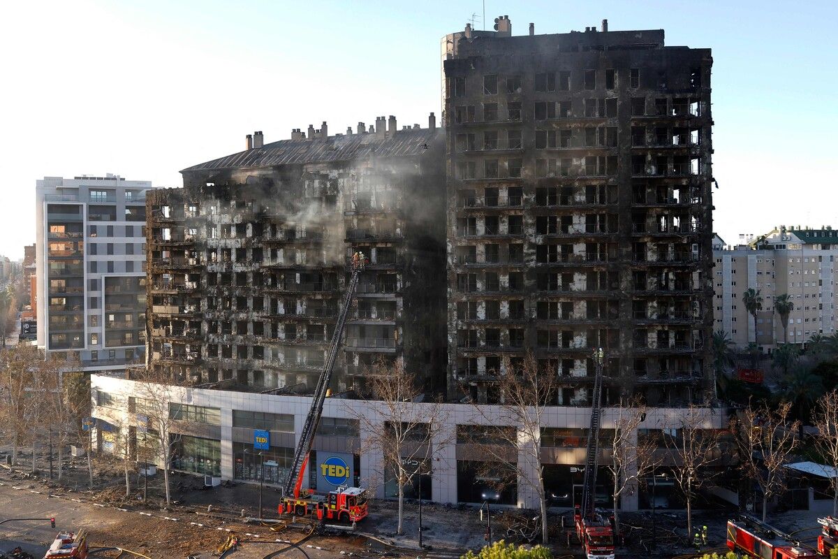 Der Brand ist im vierten Stock ausgebrochen und hat sich rasant ausgebreitet. AFP
