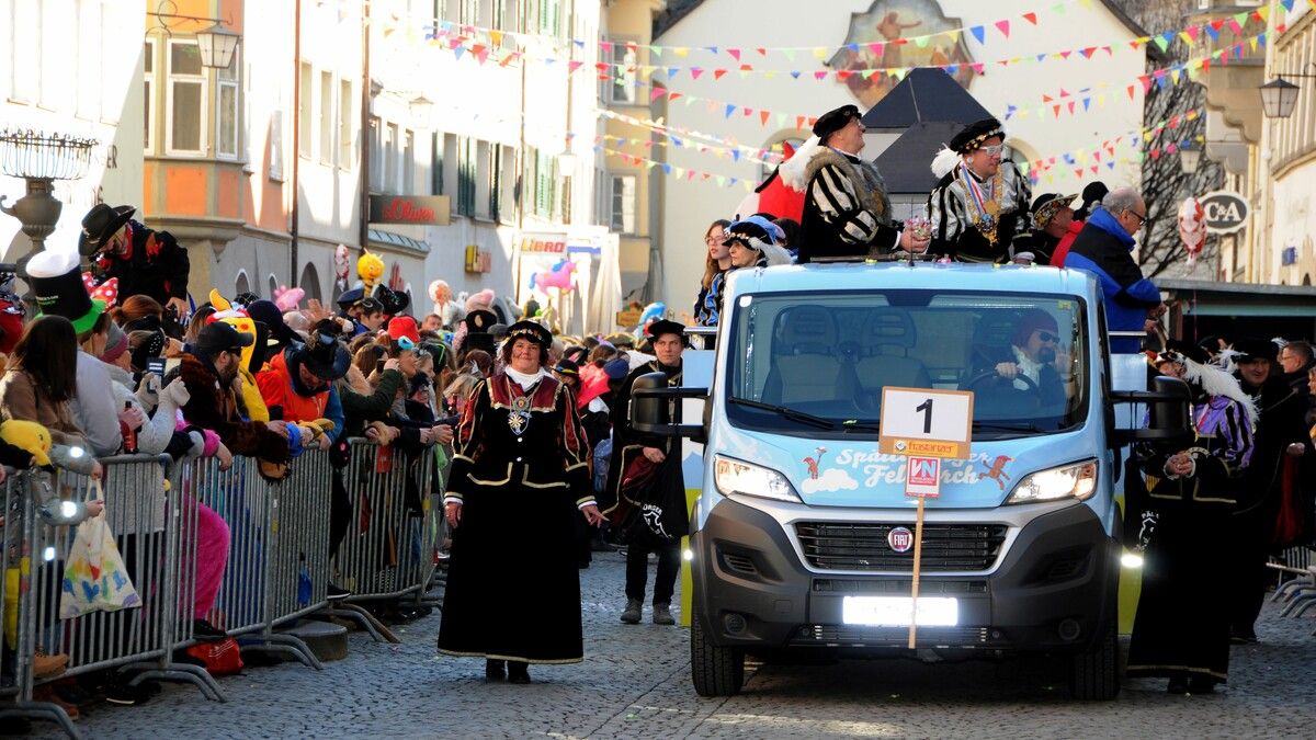 Der Höhepunkt des Feldkircher Faschings findet heuer bereits am Sonntag, den 4. Februar mit dem großen Faschingsumzug statt, zu dem 76 Gruppen mit rund 3000 Narren erwartet werden.Spältabürger