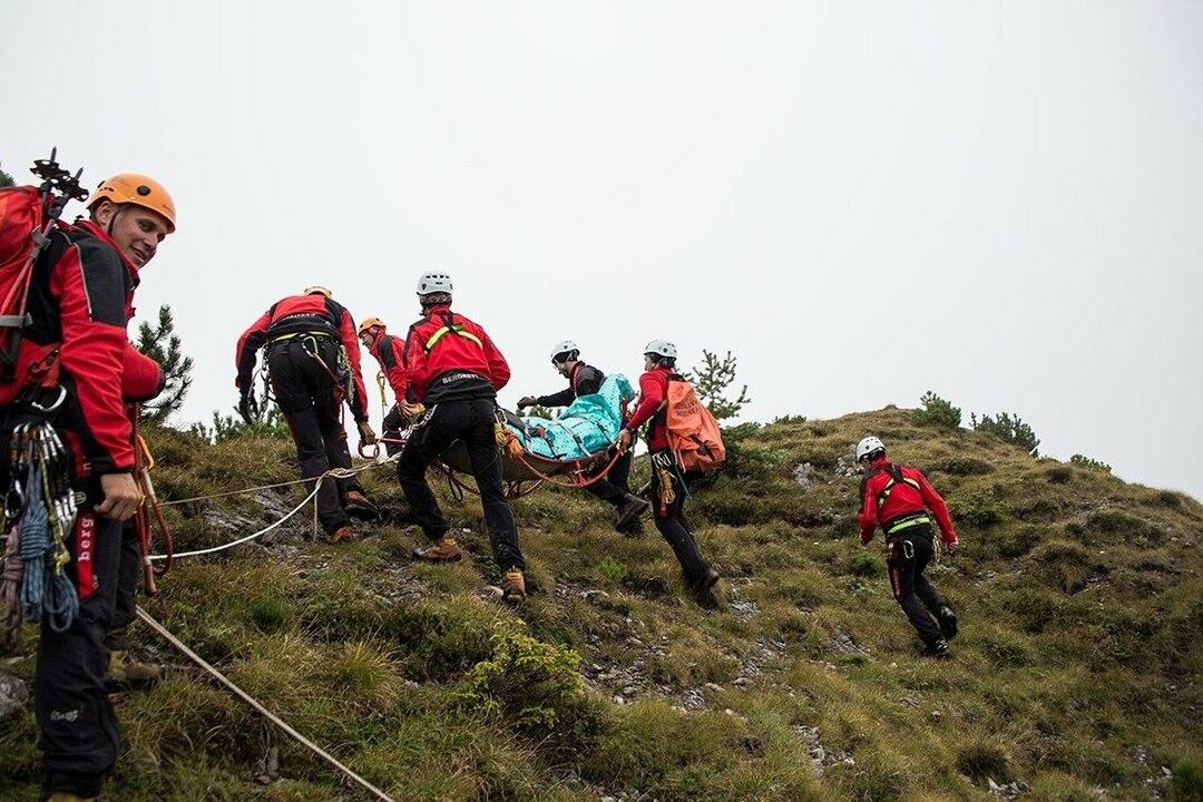 Die Bergrettung machte sich auf die Suche nach der Wanderin.  Symbol/BERGRETTUNG