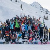 Beim Skifahren die Gemeinschaft fördern