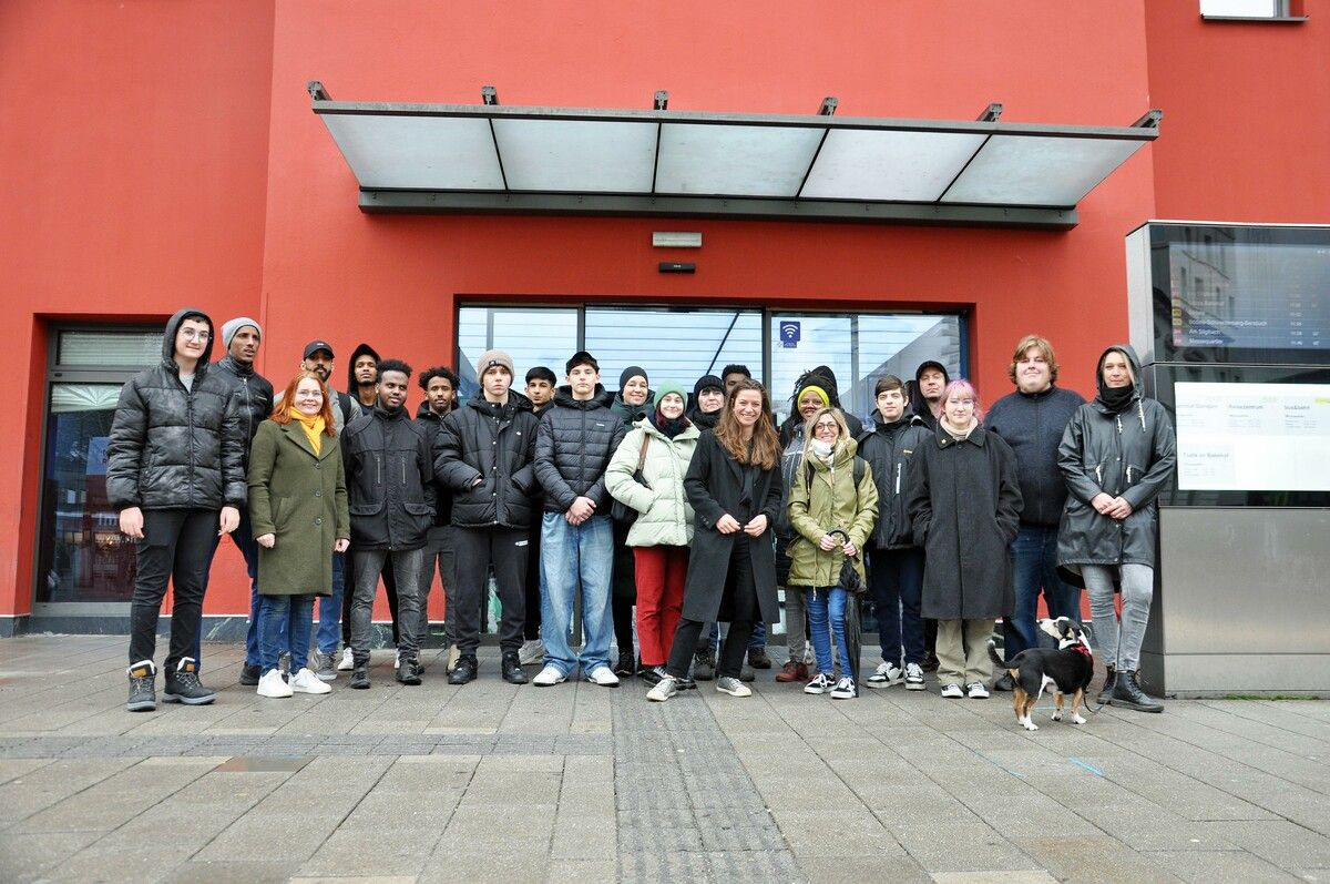 Die Jugendlichen sind in die Planung und Umsetzung des Projekts involviert. lcf
