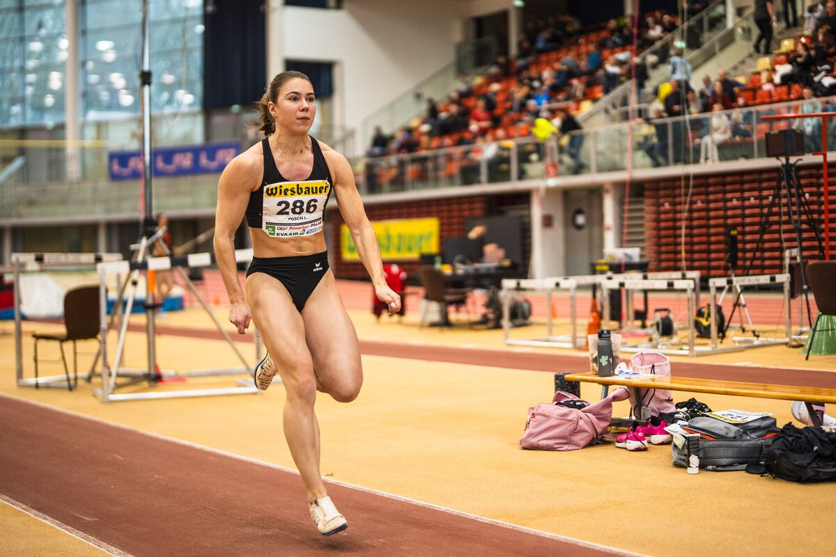 Die letzten Schritte von Isabel Posch auf dem Weg zur erfolgreichen Titelverteidigung im Weitsprung mit einer Weite von 6,19 Meter.ÖLV