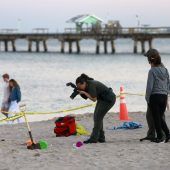 Am Strand unter Sand verschüttet: Fünfjähriges Mädchen gestorben