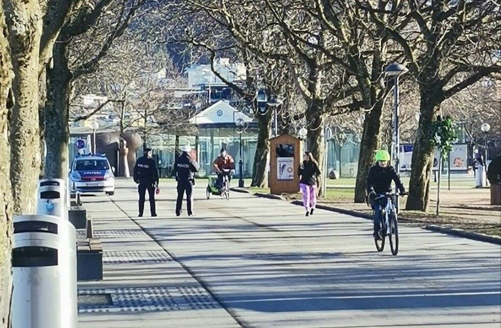 Dieses Foto postete eine Passantin in den sozialen Medien: „Unglaublich, aber wahr“, schreibt sie dazu. Telegram
