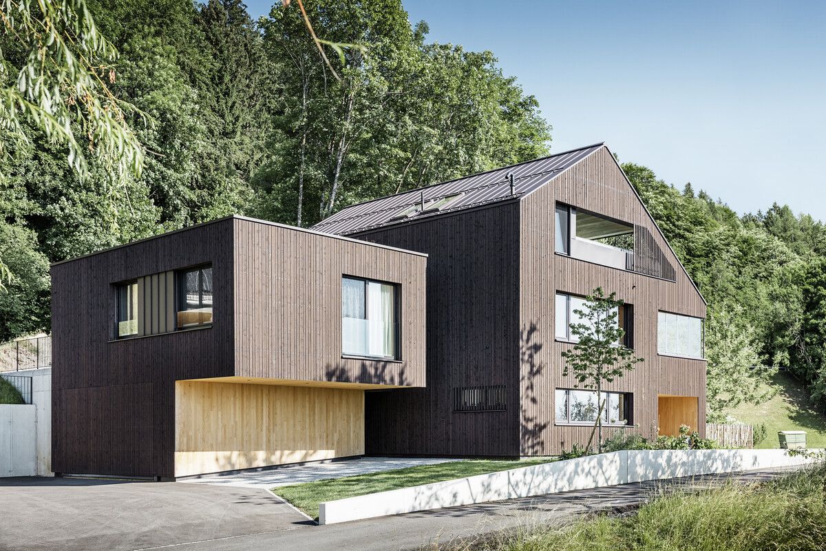 Ein altes Einfamilienhaus in Übersaxen wurde zum Paradebeispiel gelungener Transformation.PREFA | Croce & Wir