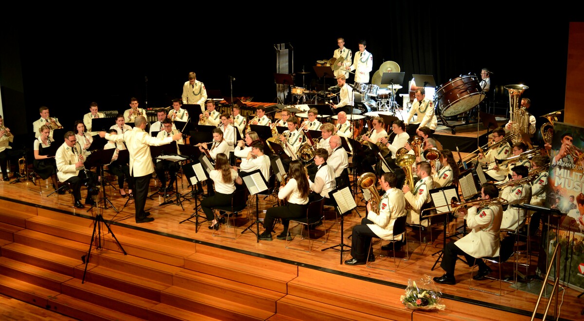Einladung zum „Abend der Militärmusikfreunde“ mit einem Konzert der Militärmusik Vorarlberg in Symbiose mit dem Orchesterprojekt „Militärmusik Plus“ des Vorarlberger Blasmusikverbandes im Cubus in Wolfurt. verein der Militärmusikfreunde