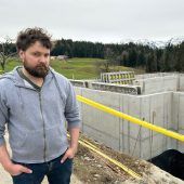 Kein Baubescheid: Wirbel um Bautätigkeit für Hofmetzgerei in Langenegg. »A3