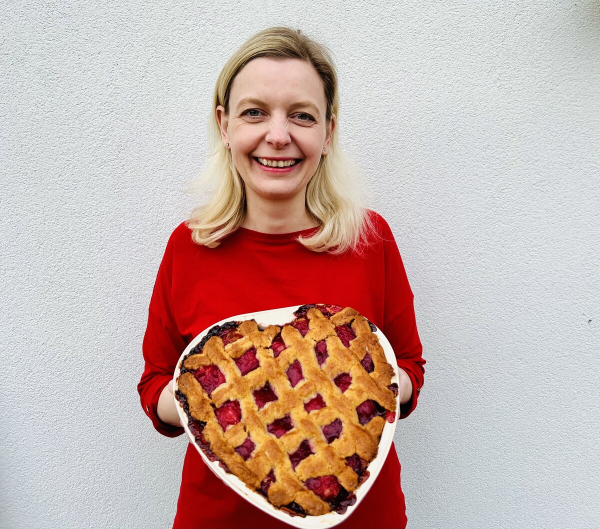 Für die Liebsten zum Valentinstag eine Linzertorte in Herzform.Afb(2)