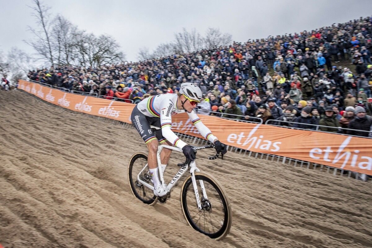 Für Mathieu van der Poel könnte die WM in Tabor sein letztes Cyclocross-Rennen sein. Der fünffache Weltmeister will sich zukünftig verstärkt dem Straßenradsport widmen. Apa