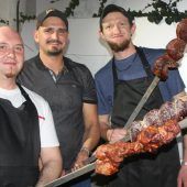 Fünf brasilianische Grill-Spezialitäten verköstigt