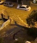 Schwere Unwetter setzen ­Urlaubsort Antalya unter Wasser