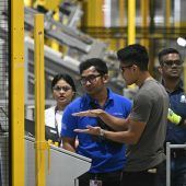 Wirtschaftsminister Kocher sieht Exportchancen in Indien