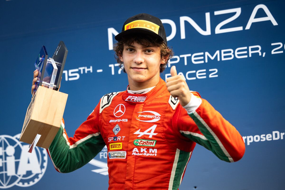 Kimi Antonelli ist noch keine 18 Jahre und kann noch nicht in der F1 fahren.VN