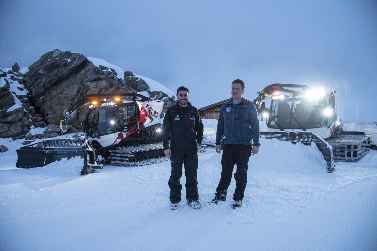 Mario Tschofen (l.) und Lukas Ganahl (r.) präparieren die Pisten in der Silvretta Nova. VN/JUN