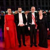 Glanz, Glamour und ein Meer aus Rosen