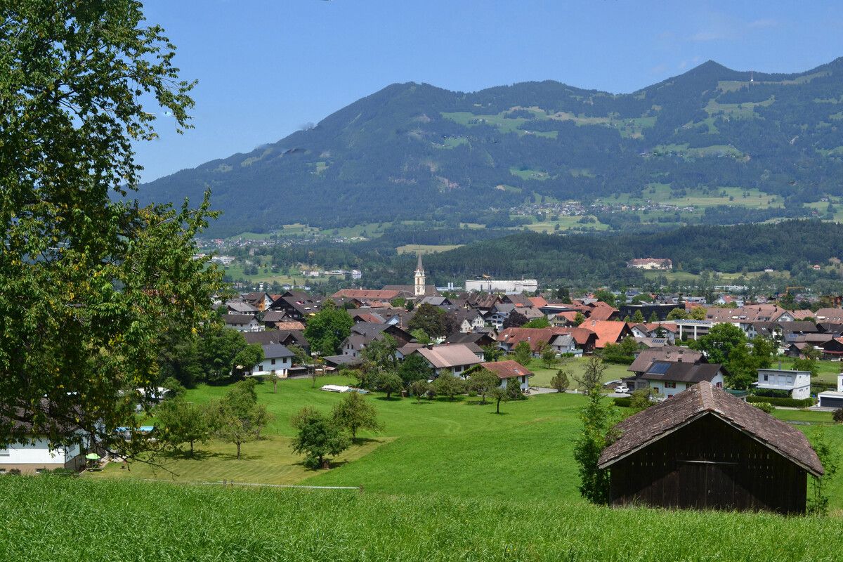 Neu in Nenzing? Die Marktgemeinde lädt zu einem Kennenlernen und Austausch bei einem gemeinsamen Frühstück ein. EM
