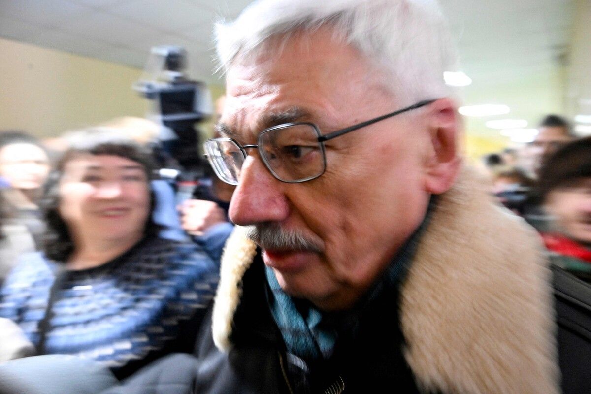 Oleg Orlov, Vizevorsitzender der Memorial-Gruppe und Menschenrechtsaktivist, muss in Moskau vor ein Gericht. AFP