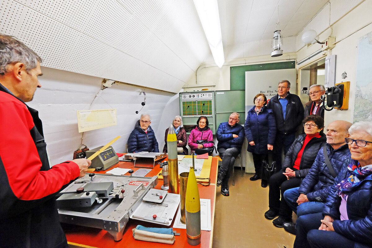 Ortsgruppe Dornbirn in der Feuerleitzentrale der Festung Heldsberg. 50plus