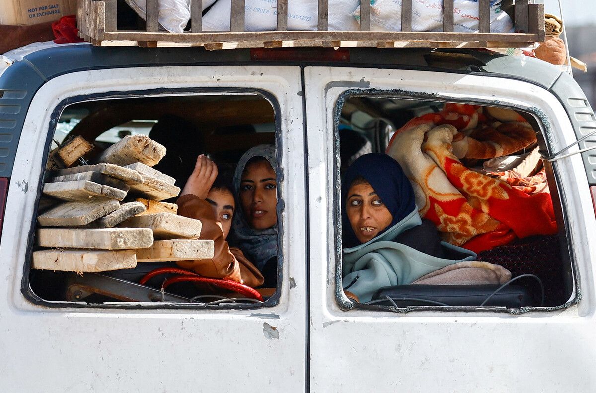 Palästinenser, die von Khan Younis nach Rafah geflohen sind, sollen nun die Stadt im Süden des Gazastreifens verlassen. Reuters