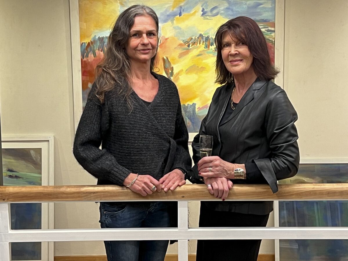 Susan Stadler und Carmen Lins sind mit ihren Werken dabei.