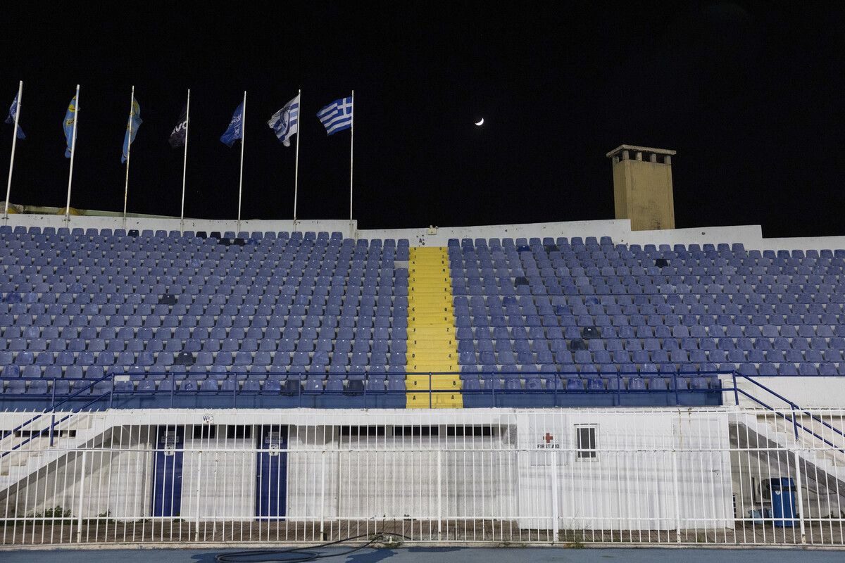 Über zwei Monate lang mussten griechische Fußballfans zu Hause bleiben.ap