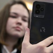 Jugendliche durch Schönheitswahn im Internet unter Druck