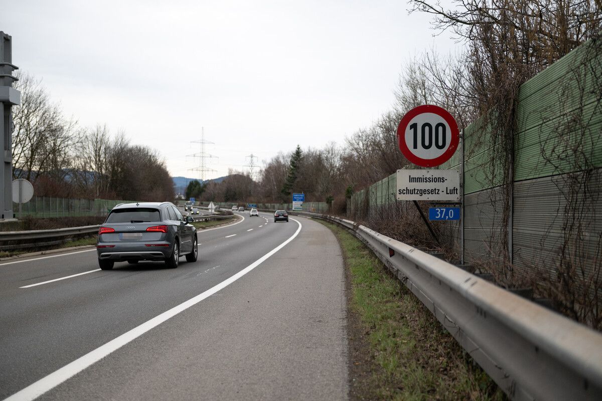 Vor dem Ambergtunnel müssen Benzin- und Dieselfahrer weiterhin kräftig auf die Bremse treten.vn/rohmberg