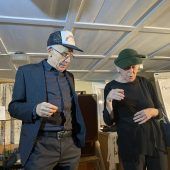 Kabarettistisches Puppenspiel