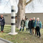Ein bemaltes Kanalrohr zur Abschreckung