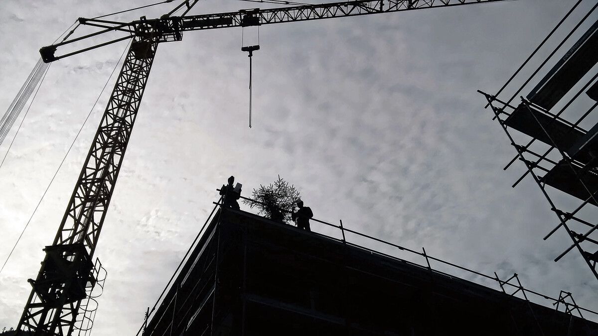 Aufgrund zu hoher Kosten werden derzeit zu wenig Wohnungen gebaut. Ein Wohnungsmangel ist vorprogrammiert.Matthias Moosbrugger