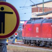 Nichts geht mehr für Bahnfahrer und Flugreisende
