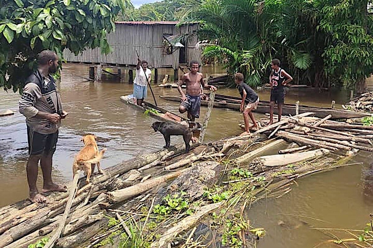 Bei einem Erdbeben der Stärke 6,9 in Papua-Neuguinea sind mehrere Menschen getötet und rund 1000 Häuser zerstört worden. AFP/Handout