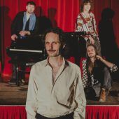 Neuer Name, neue Band und neue Lieder
