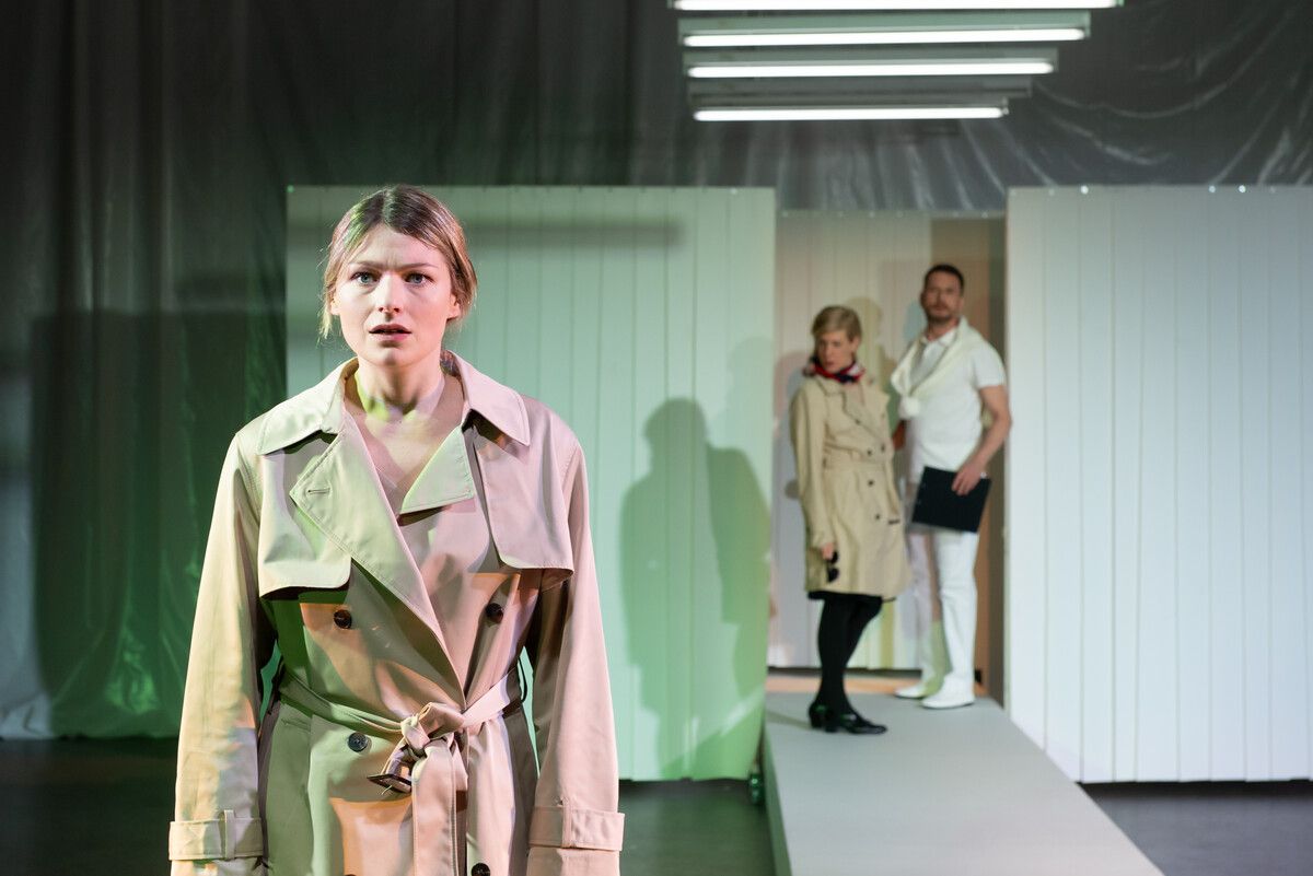 „Das Rote vom Ei“ ist das 15. gemeinsame Projekt der Theatermacherinnen Barbara Herold und Maria Fliri. mark mosman