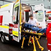 Arbeiter in Lustenau von Kran-Greifer getroffen
