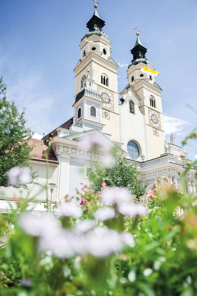 Der Dom im Stadtzentrum gehört zu den beliebtesten Sehenswürdigkeiten in Brixen. Brixen Tourimsus/Alex Filz