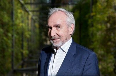 Der Schweizer Philosoph Ludwig Hasler hält Vortrag zum Thema älter werden.