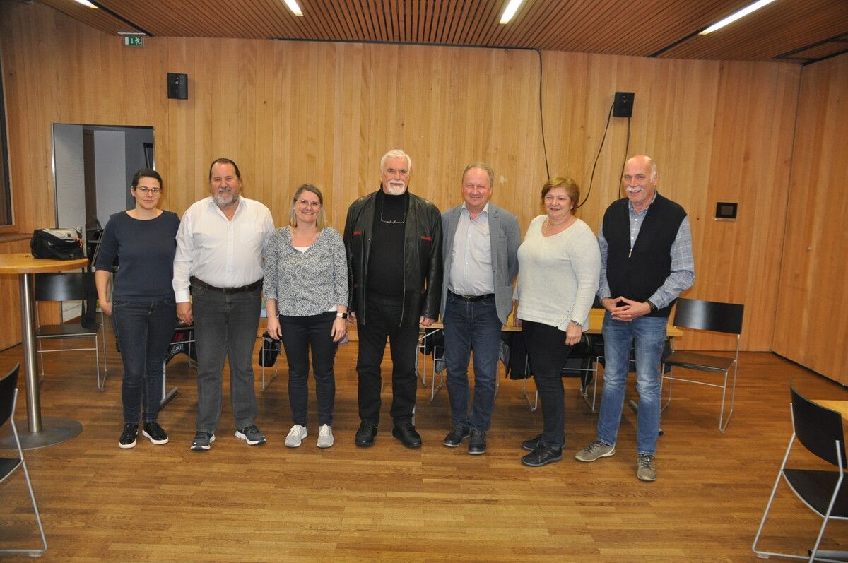Der Vorstand (v. l.): Christoph Thöni, Martina Vennemann, Hans Bösch, Annemarie Matt, Annelies Schiefer, Evelyn Maria Lang, Herbert Metzler und Peter Pryjmak.HAB