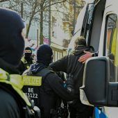Zehn Personen bei RAF-Einsatz in Berlin vorübergehend festgesetzt
