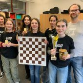 Mädchen der Musikmittelschule Götzis sorgen für Premierensieg im Schach