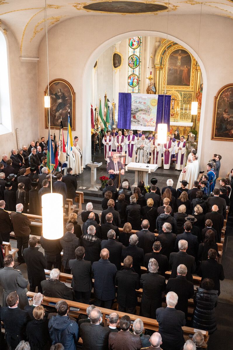Die Pfarrkirche Andelsbuch platzte aus allen Nähten. VN/Serra