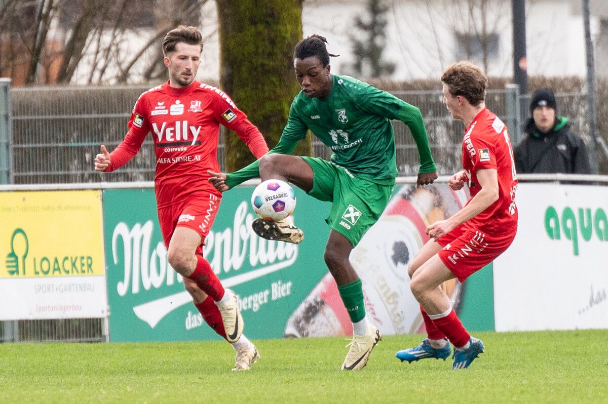 DSV-Verteidiger Smith Abieyuwa Uyigue wurde in der Endphase ausgewechselt.Serra