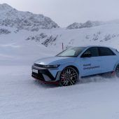 Eistanzen mit Strom-Superpower von Hyundai