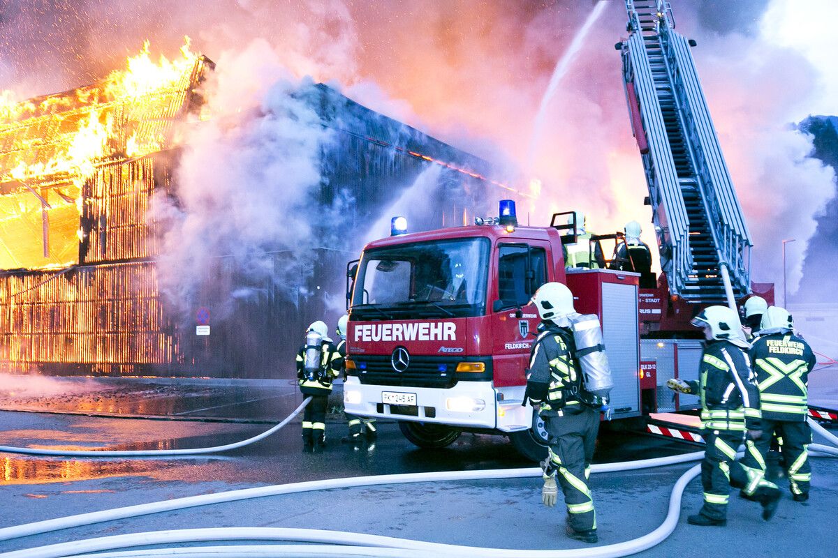 Feuerwehrgroßalarm am Dienstag: Mittlerweile kennt man den Brandherd. Mathis