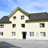 Haus mit sechs Wohnungen