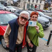 Falschparker machen Dieter und Waltraud Knauthe das Leben schwer. »A5