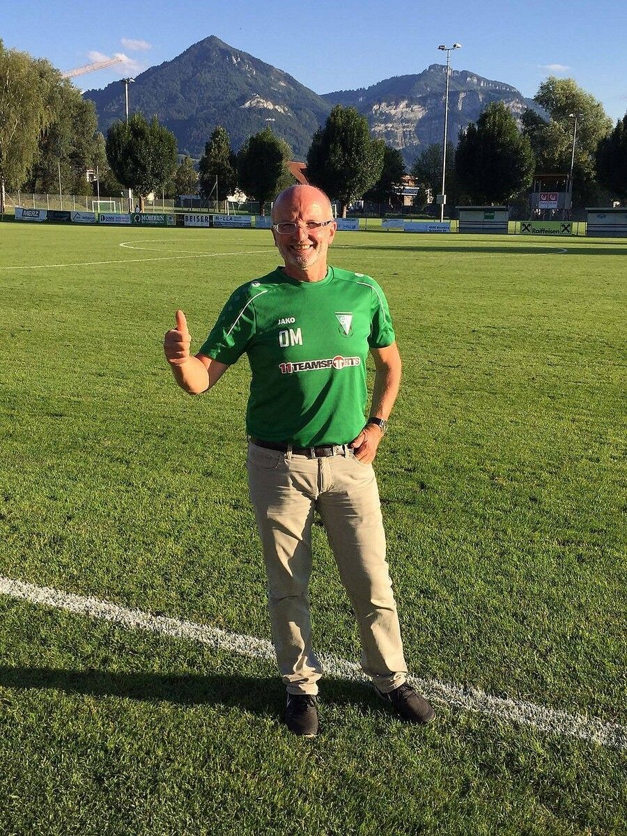 Herbert Lenz auf dem Sportplatz in Haselstauden. cth (3)